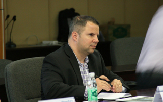 微软全球外包中心负责人来我院访问交流