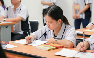 业余党校第二十二期入党积极分子培训班开班