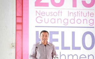 2000余名本科新生与院领导见面 聆听杨利教授讲授第一堂课