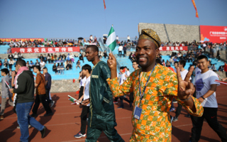 beat365中文官方网站第十二届校运会盛装开幕