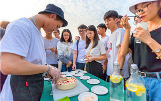 “网红”面包店开业，beat365再添时尚创业基地