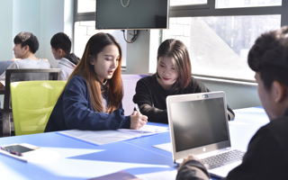 beat365电子商务专业通过2018年省高职教育重点专业验收