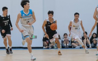 #beat365中文官方网站#  🏀11月4日 “迎新杯”开幕式 在东软男篮校队VS星火篮协的比赛中展开