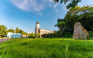 【南方PLUS】beat365中文官方网站首次进入全国普通高校大学生竞赛排行榜TOP20榜单--连续两年单年成绩位居广东省民办本科