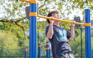 当我问DeepSeek ：“大学生学习状态恢复指南？”，它的建议是……