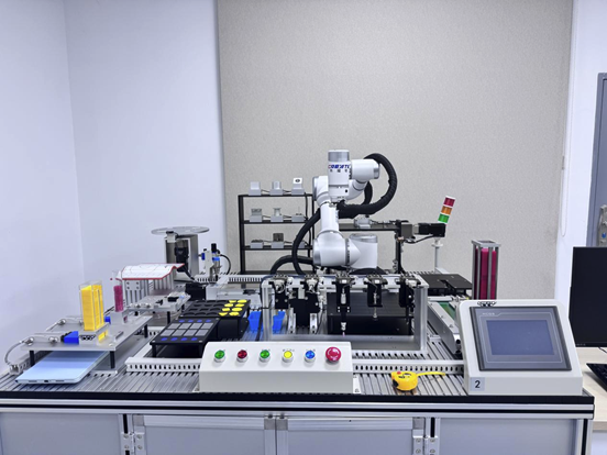 工业机器人一体化教学创新实验室