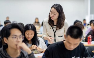 万千种光芒，都是“她”🧡